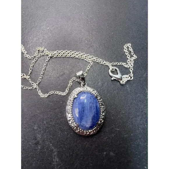 Kyanite stainless steel pendant with chain - Picture 8 of 10